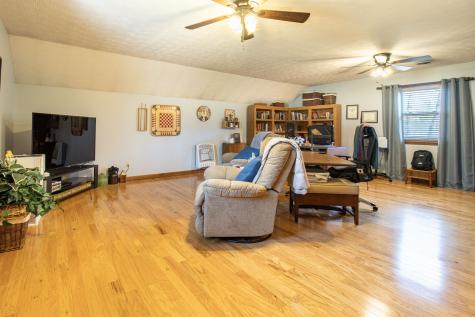1420 Cantrell Drive Cottontown TN 37048