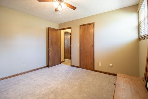 1420 Cantrell Drive Cottontown TN 37048