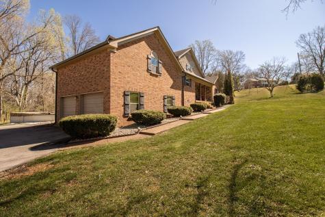 1420 Cantrell Drive Cottontown TN 37048