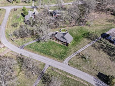 1420 Cantrell Drive Cottontown TN 37048