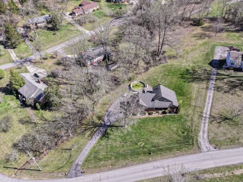 1420 Cantrell Drive Cottontown TN 37048