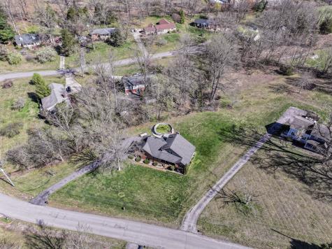 1420 Cantrell Drive Cottontown TN 37048