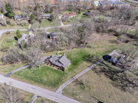 1420 Cantrell Drive Cottontown TN 37048