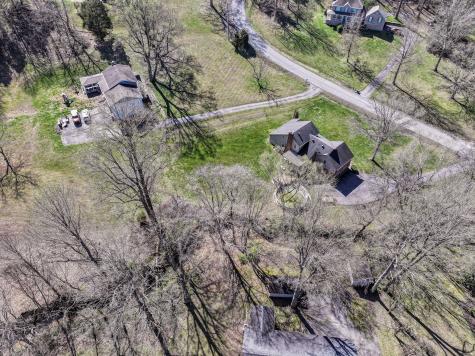 1420 Cantrell Drive Cottontown TN 37048
