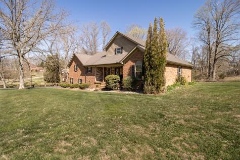 1420 Cantrell Drive Cottontown TN 37048