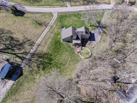 1420 Cantrell Drive Cottontown TN 37048