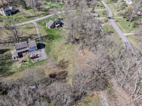 1420 Cantrell Drive Cottontown TN 37048