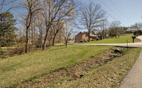 1420 Cantrell Drive Cottontown TN 37048
