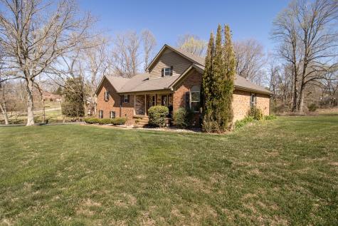 1420 Cantrell Drive Cottontown TN 37048