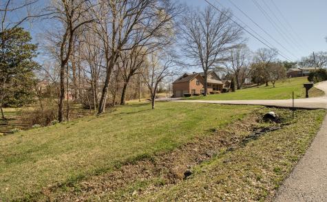 1420 Cantrell Drive Cottontown TN 37048