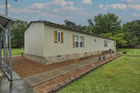 7512 Greenwood Road Cross Plains TN 37049