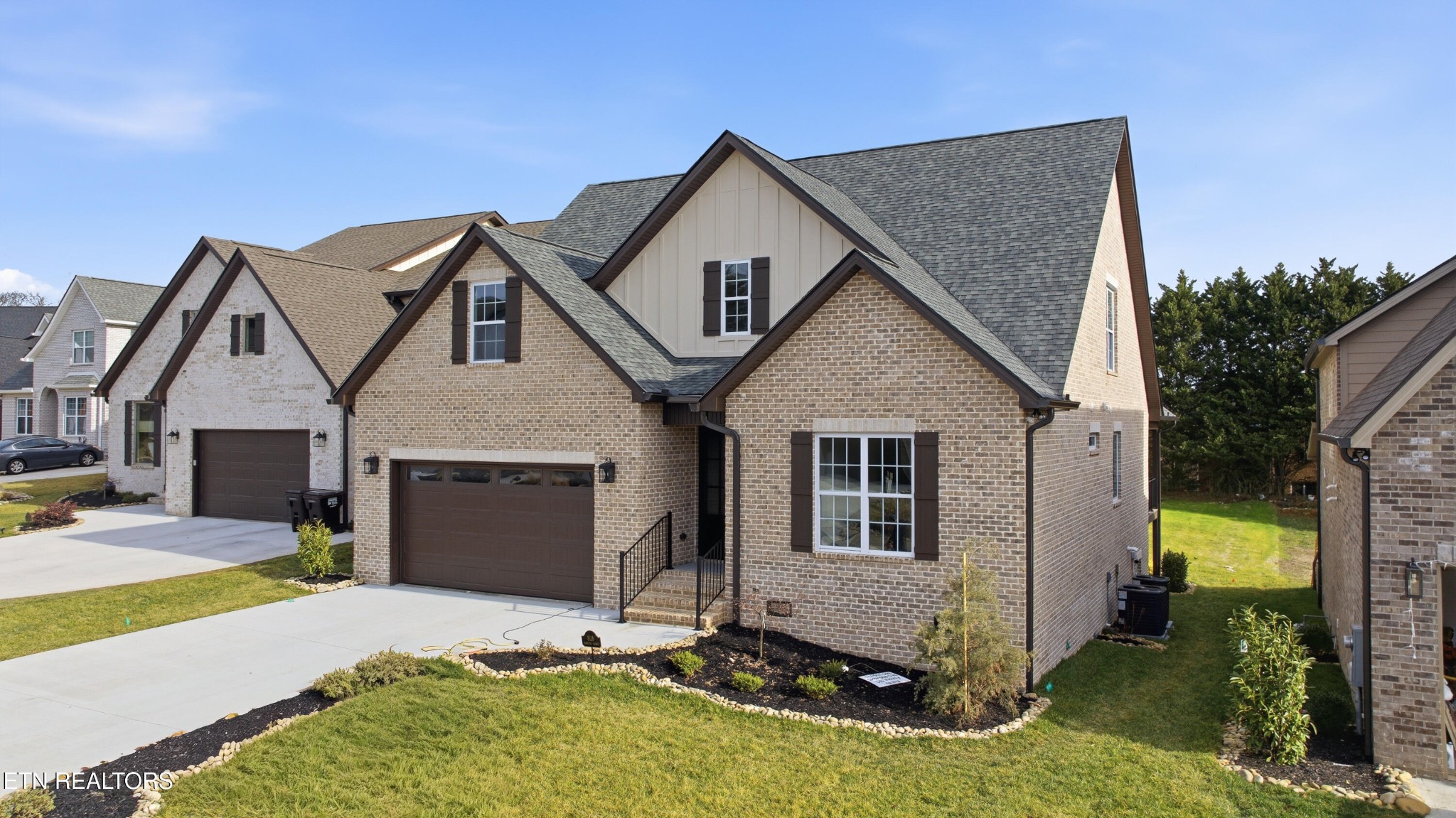 8118 Carolina Cherry Lane Knoxville TN 37919