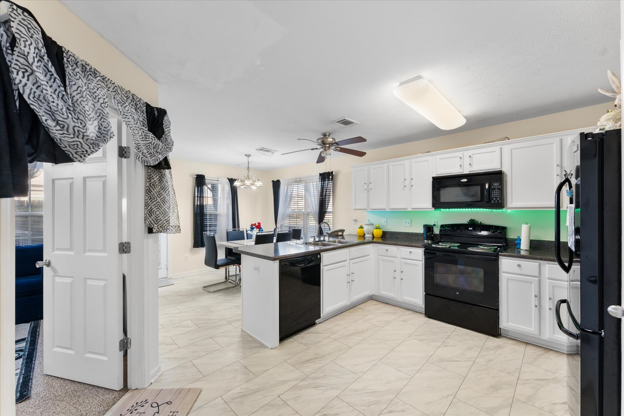 2053 George Buchanan Drive La Vergne TN 37086