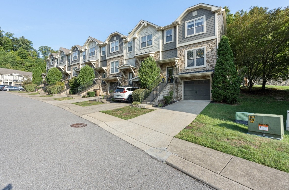 1062 Woodbury Falls Drive Nashville TN 37221