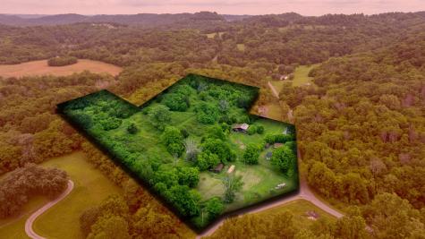 1495 Wolf Hill Road Bethpage TN 37022