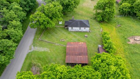1495 Wolf Hill Road Bethpage TN 37022