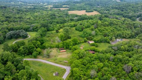 1495 Wolf Hill Road Bethpage TN 37022