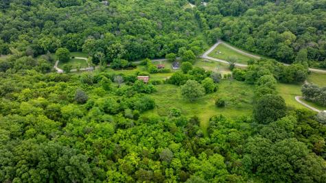 1495 Wolf Hill Road Bethpage TN 37022