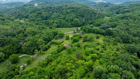 1495 Wolf Hill Road Bethpage TN 37022