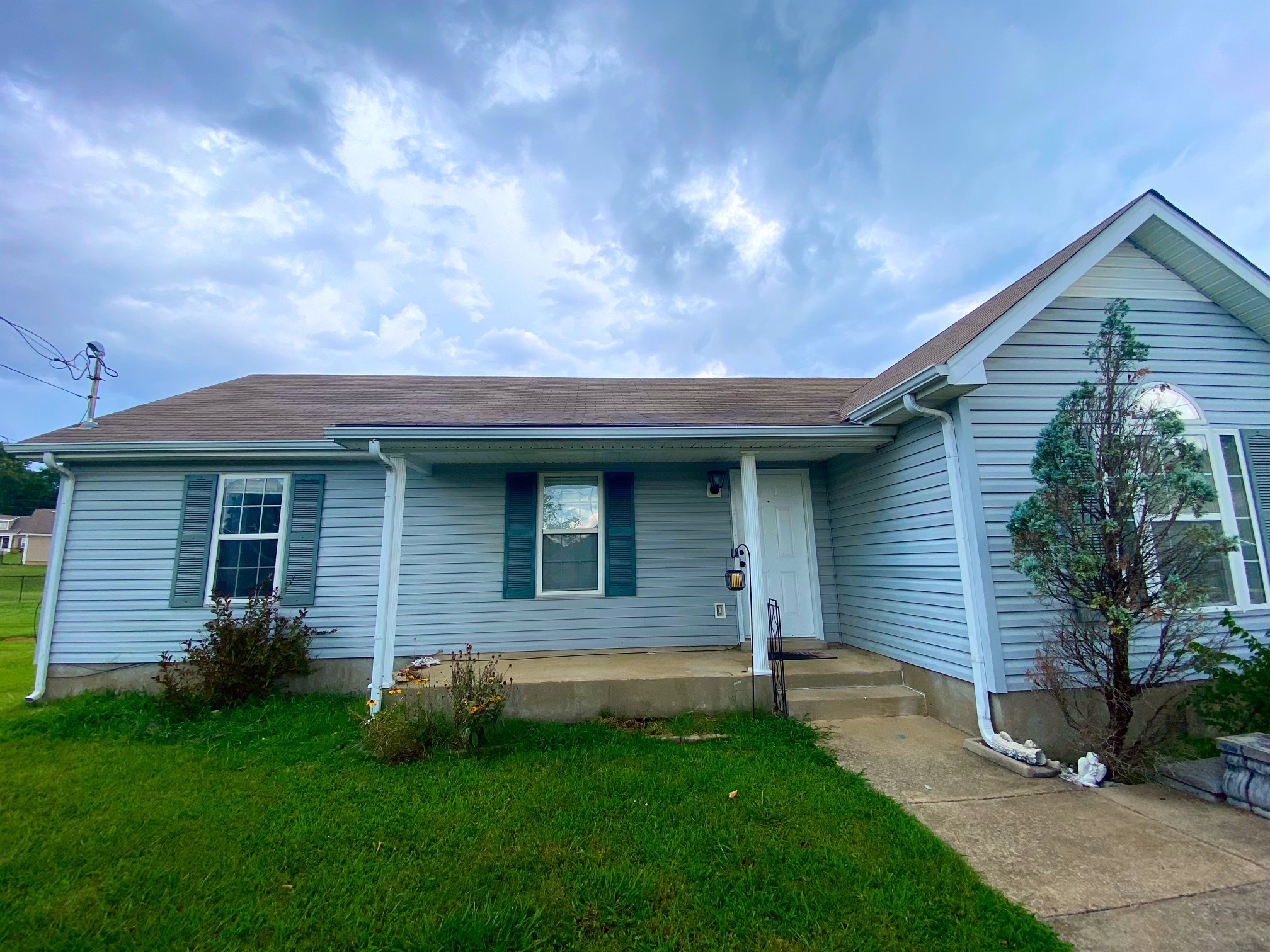 1708 Erin Trace La Vergne TN 37086