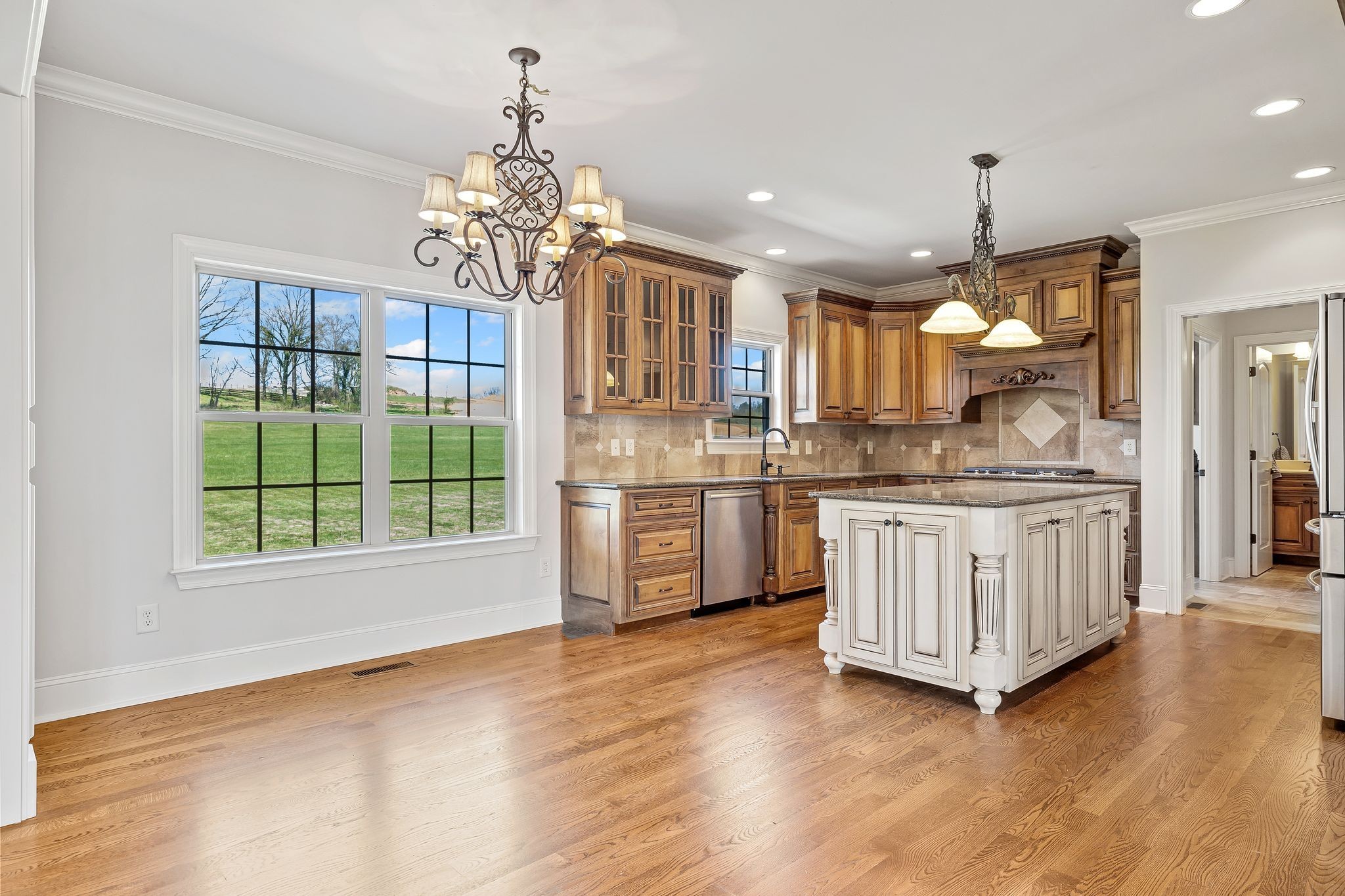 423 Carters Creek Pike Columbia TN 38401