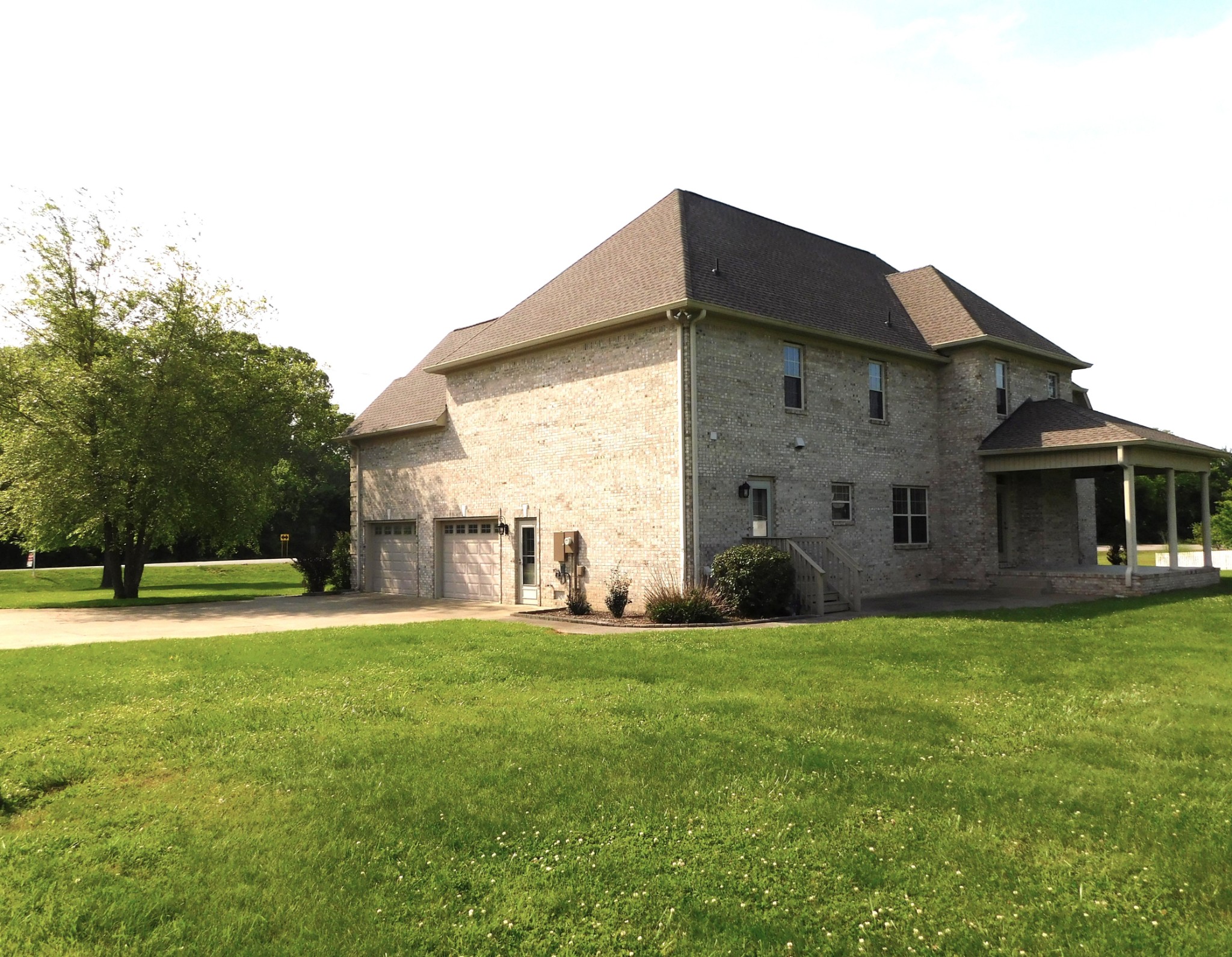 423 Carters Creek Pike Columbia TN 38401