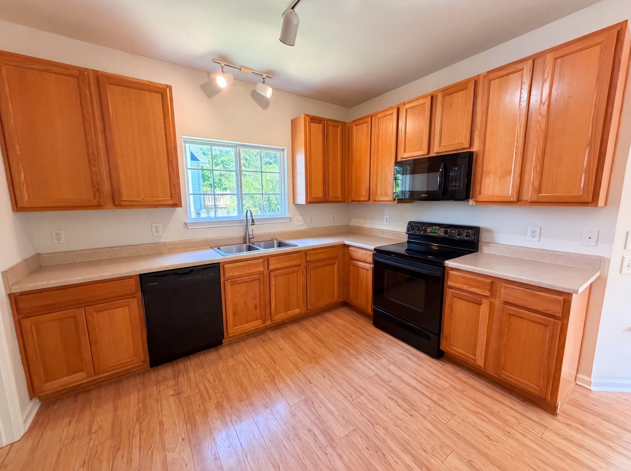 1200 Rockeford Drive Nashville TN 37221