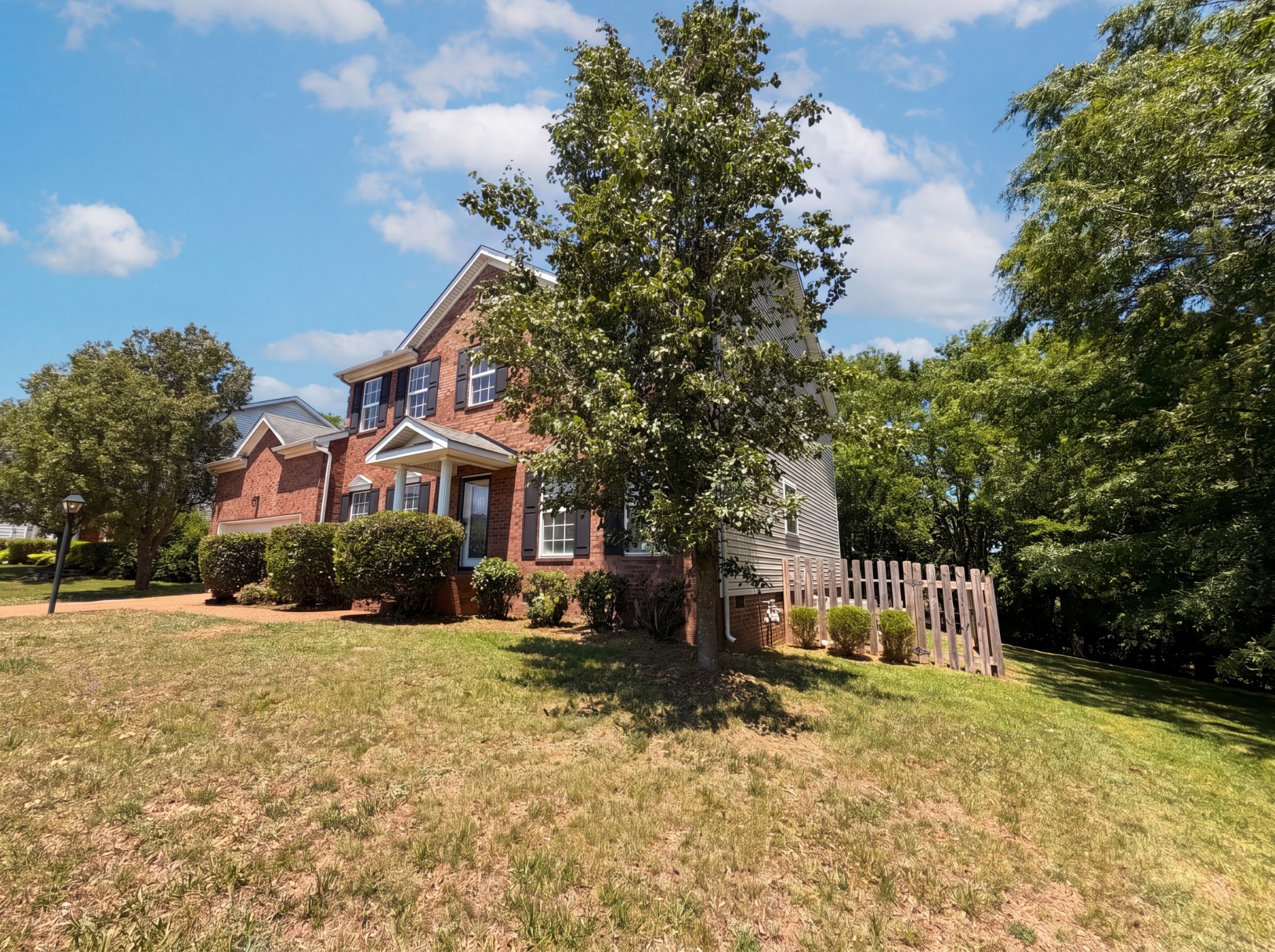 1200 Rockeford Drive Nashville TN 37221