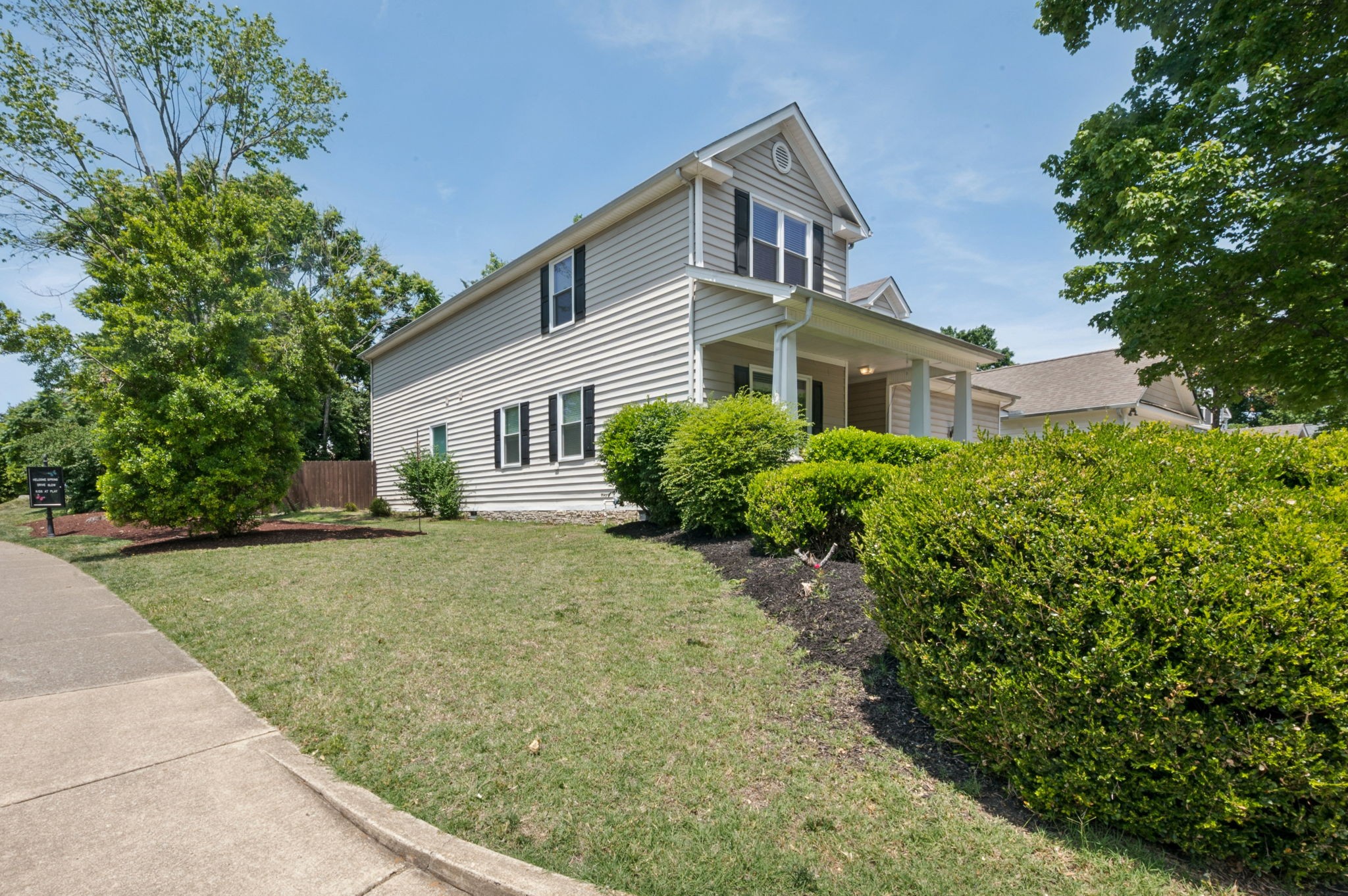 1901 Deep Woods Trail Nashville TN 37214