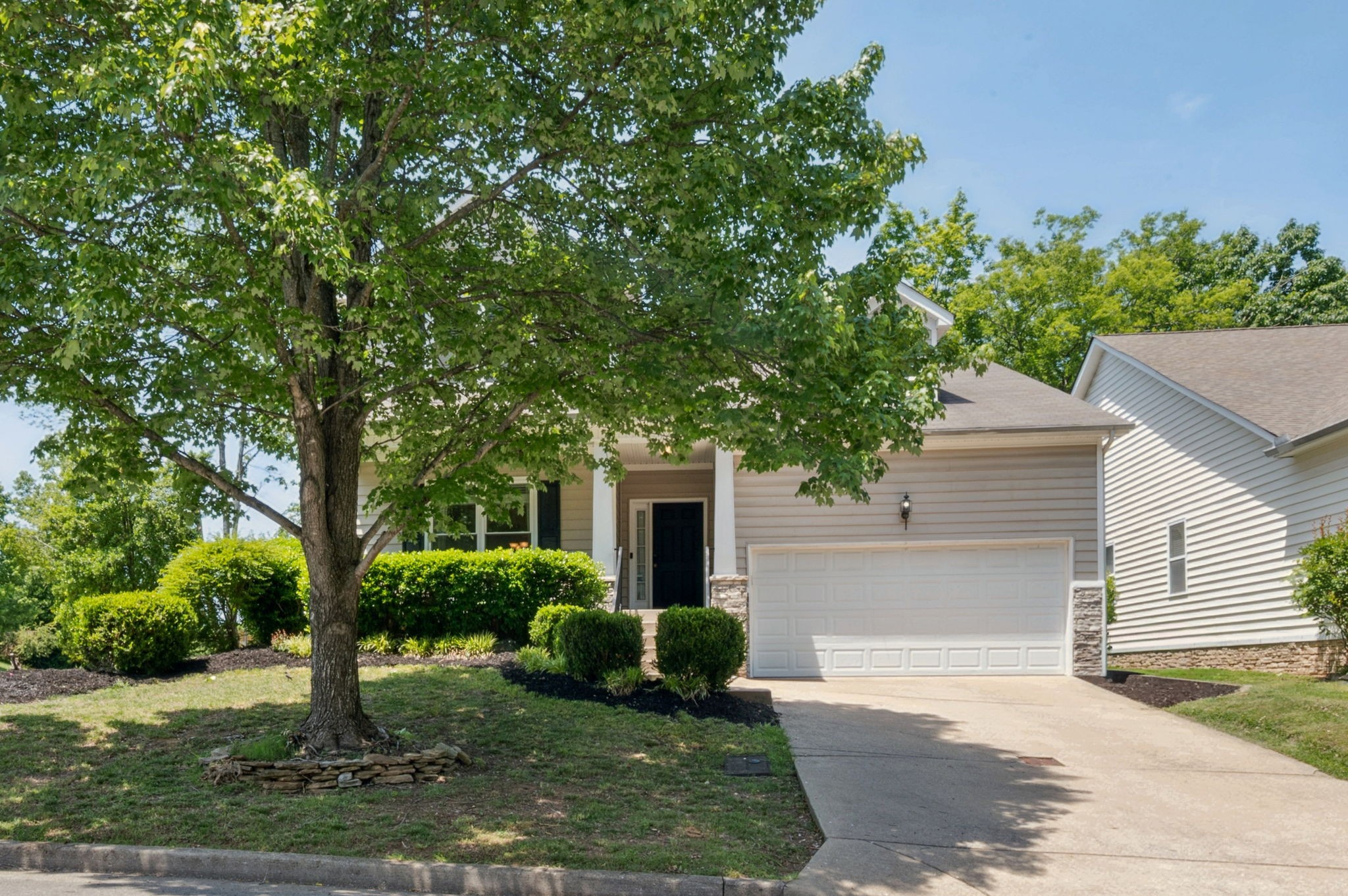1901 Deep Woods Trail Nashville TN 37214
