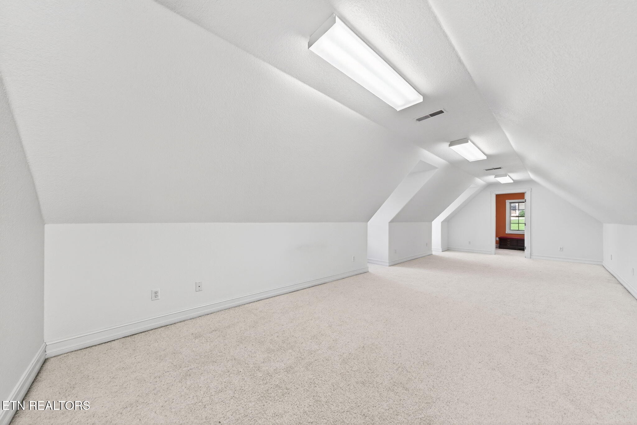 321 Magnolia Lane Crossville TN 38555