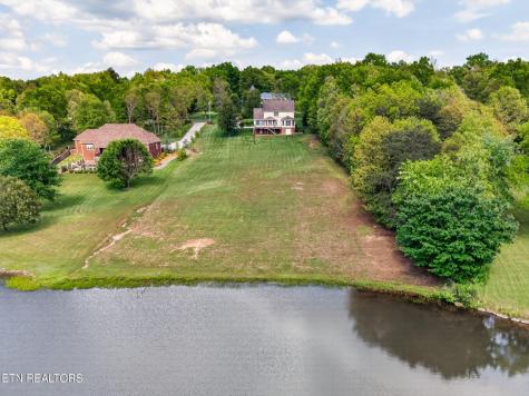 321 Magnolia Lane Crossville TN 38555