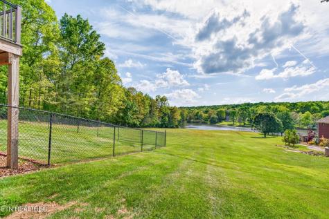 321 Magnolia Lane Crossville TN 38555