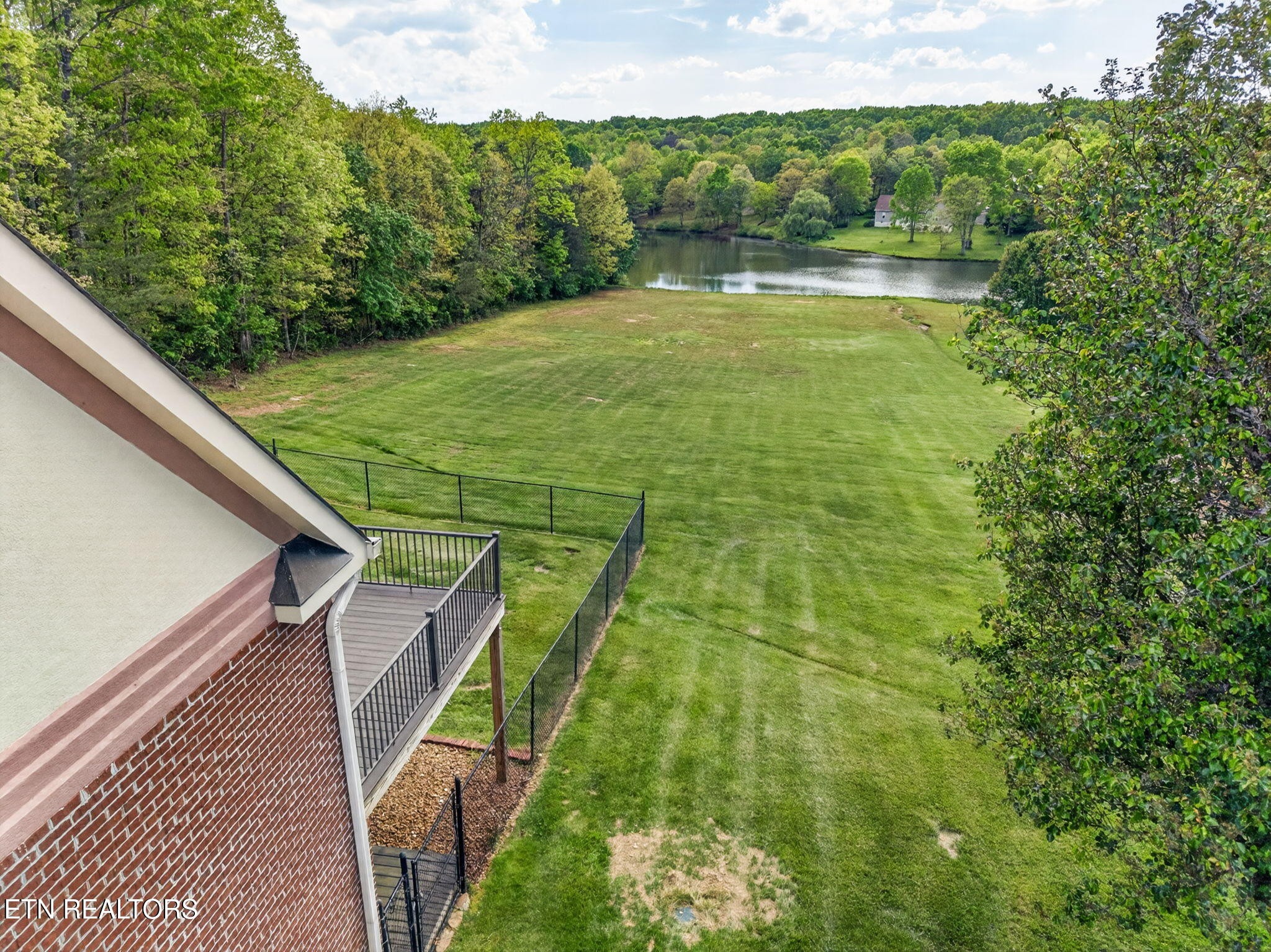 321 Magnolia Lane Crossville TN 38555