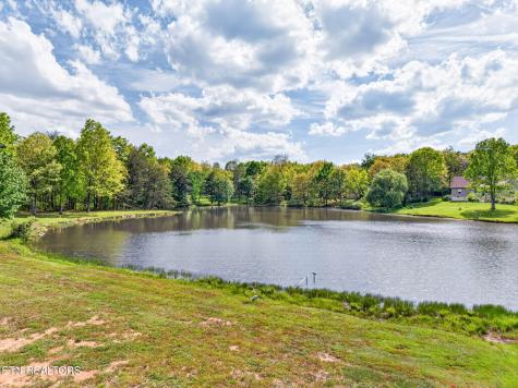 321 Magnolia Lane Crossville TN 38555