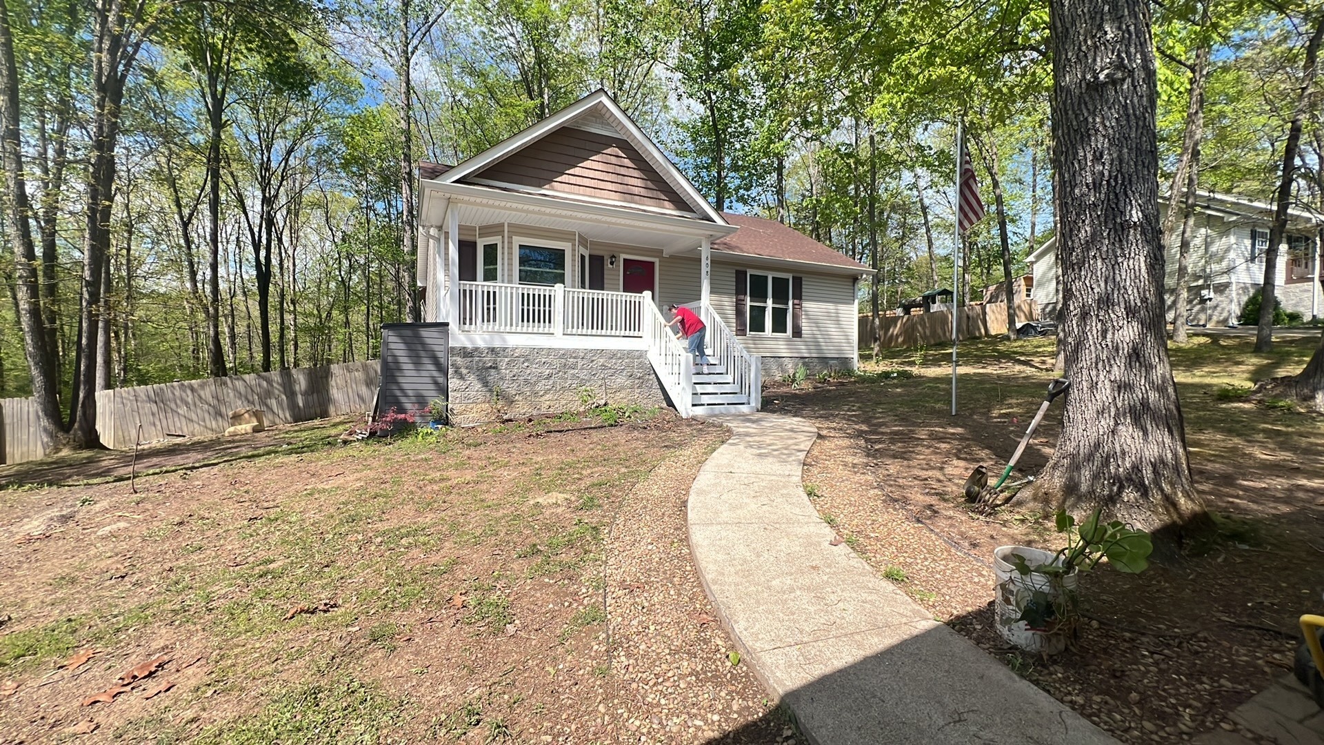 608 South Evening Shade White Bluff TN 37187