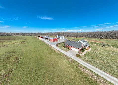 8141 Woodbury Highway Manchester TN 37355