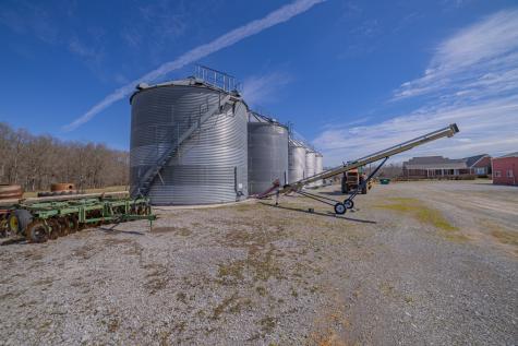 8141 Woodbury Highway Manchester TN 37355