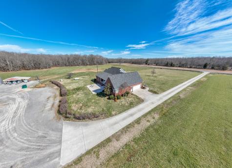 8141 Woodbury Highway Manchester TN 37355