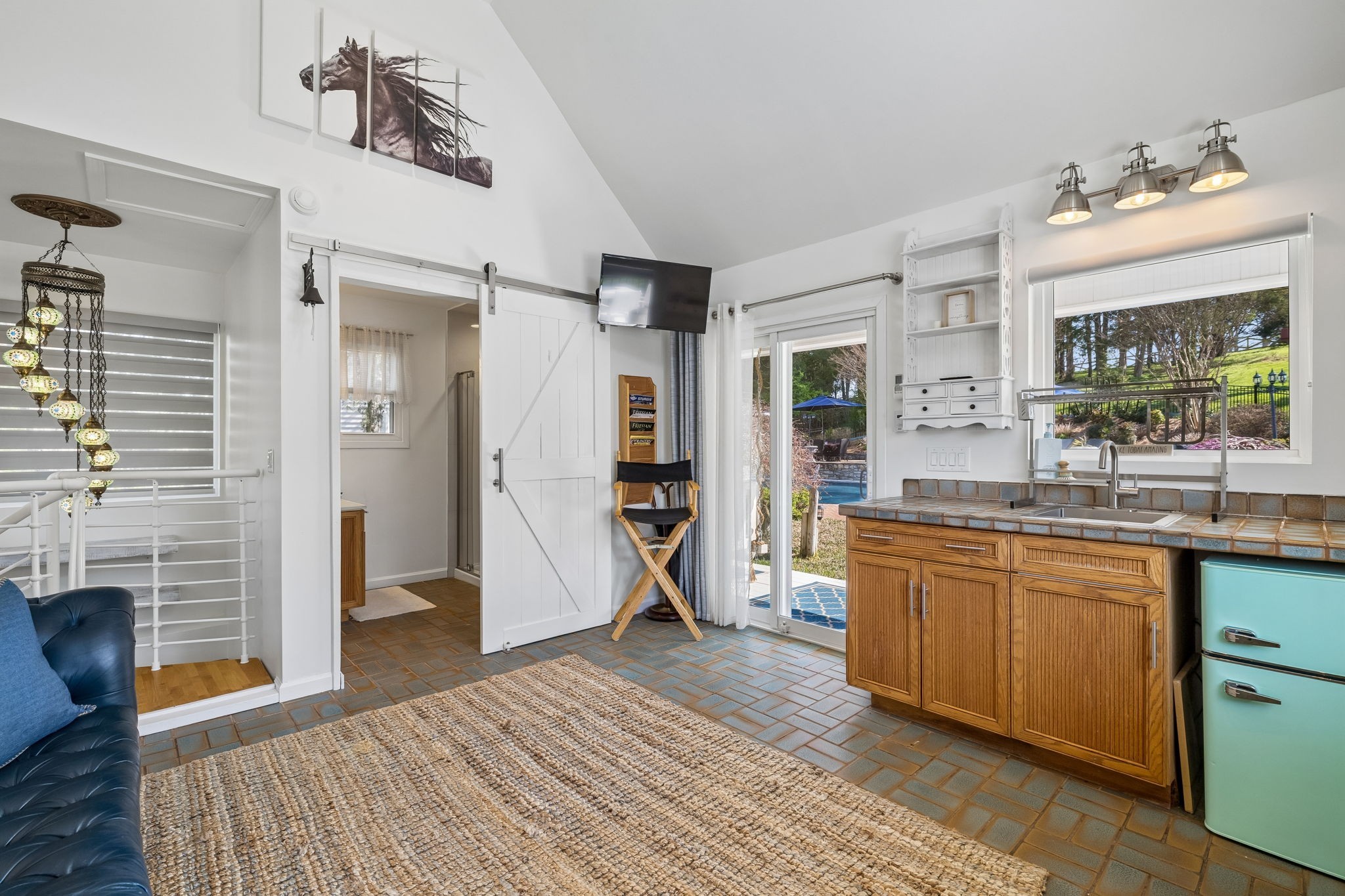 2455 Long Hollow Pike Hendersonville TN 37075