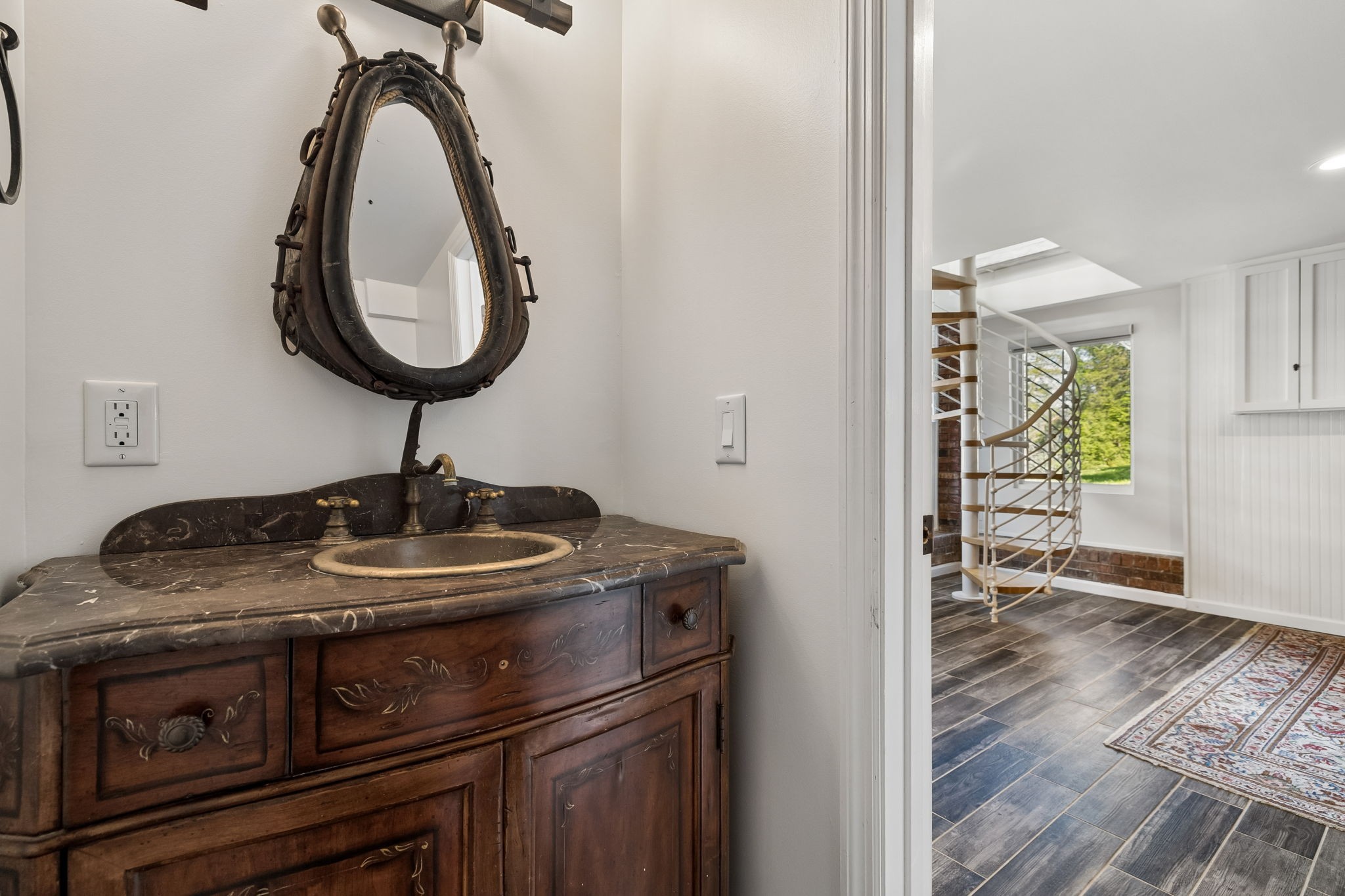 2455 Long Hollow Pike Hendersonville TN 37075