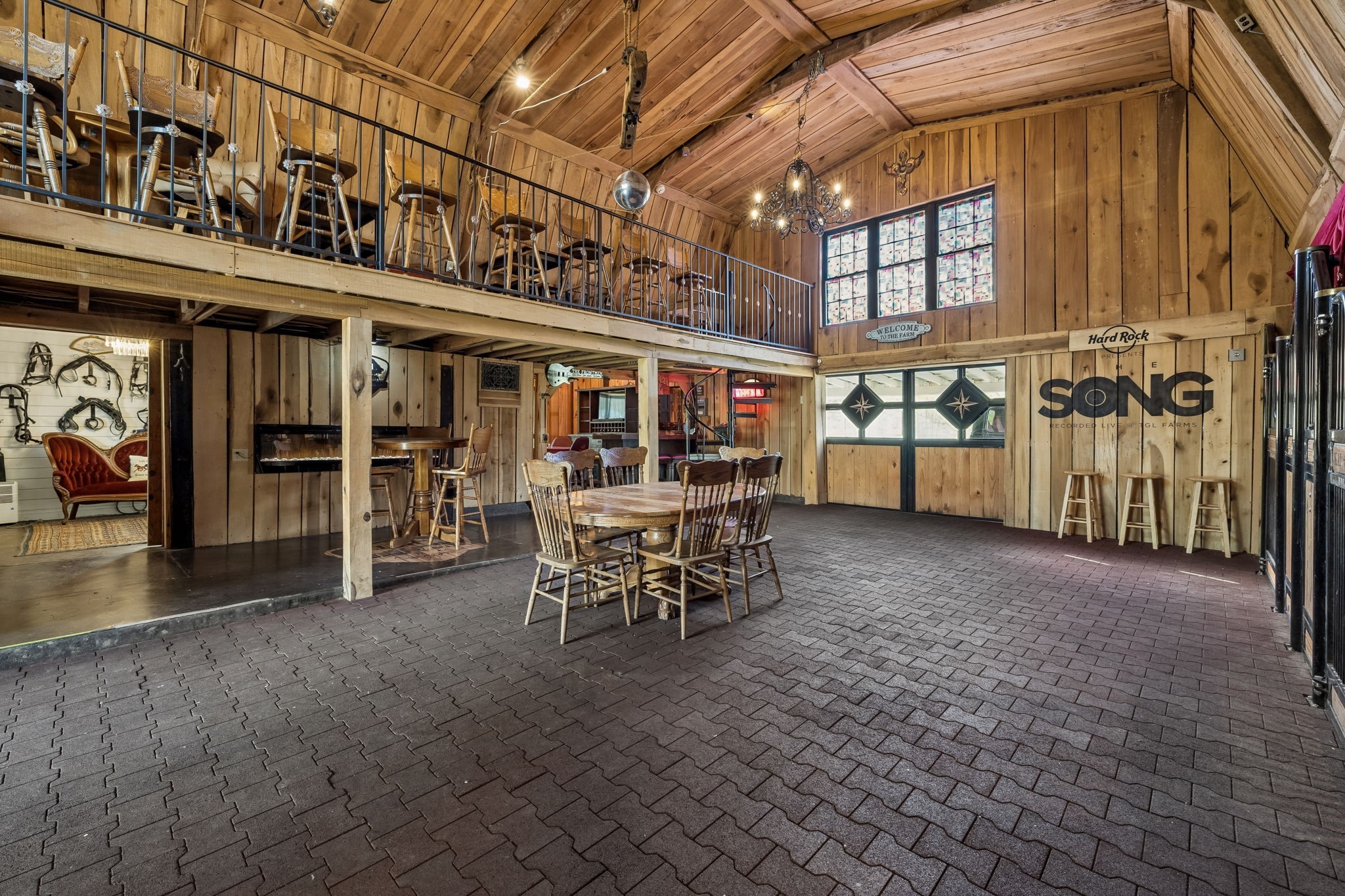 2455 Long Hollow Pike Hendersonville TN 37075