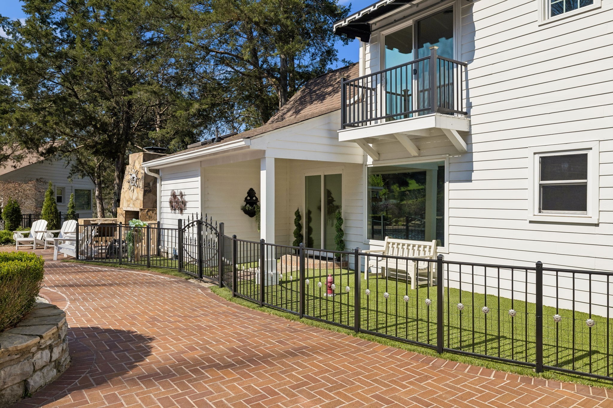 2455 Long Hollow Pike Hendersonville TN 37075