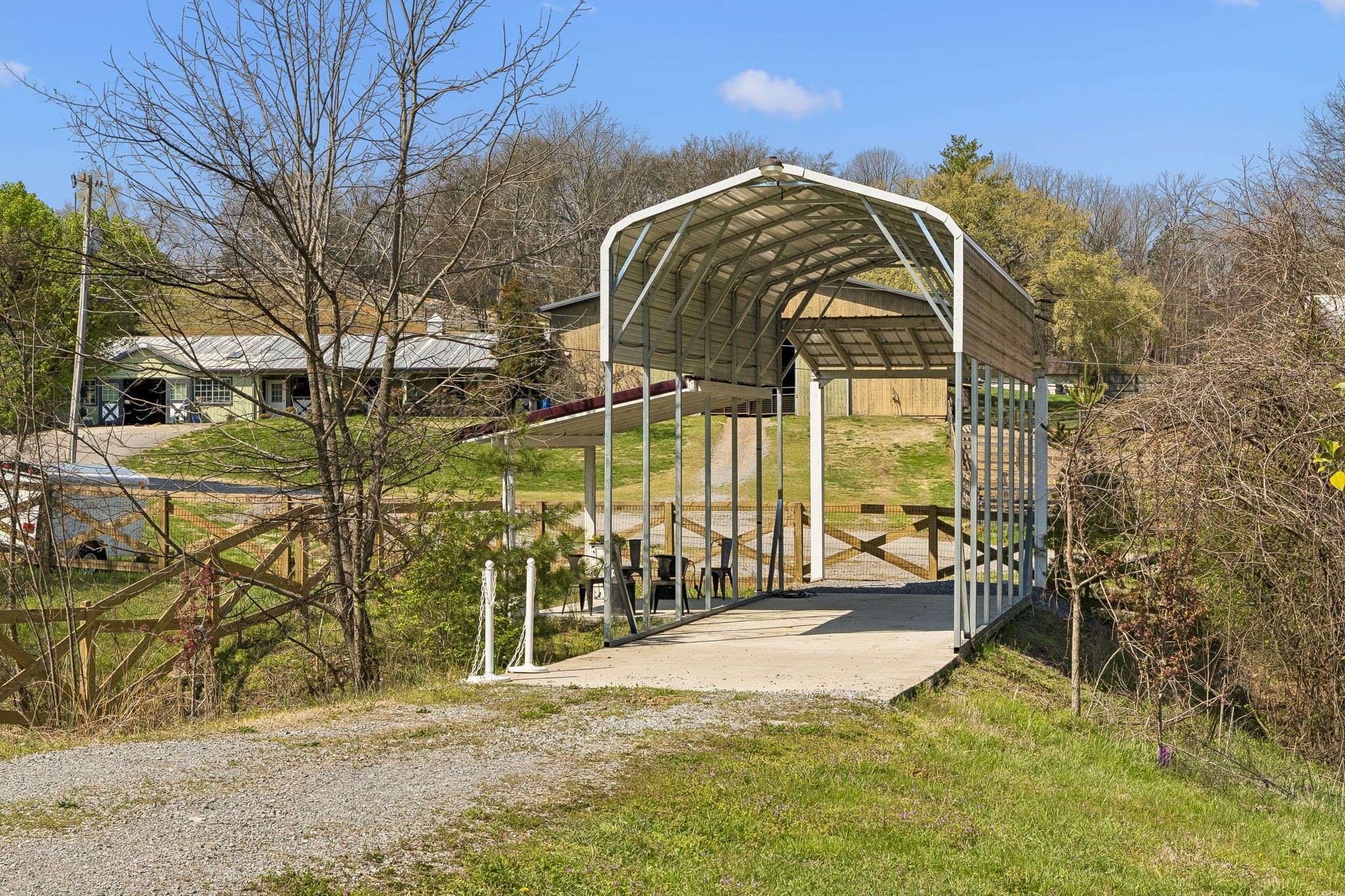2455 Long Hollow Pike Hendersonville TN 37075