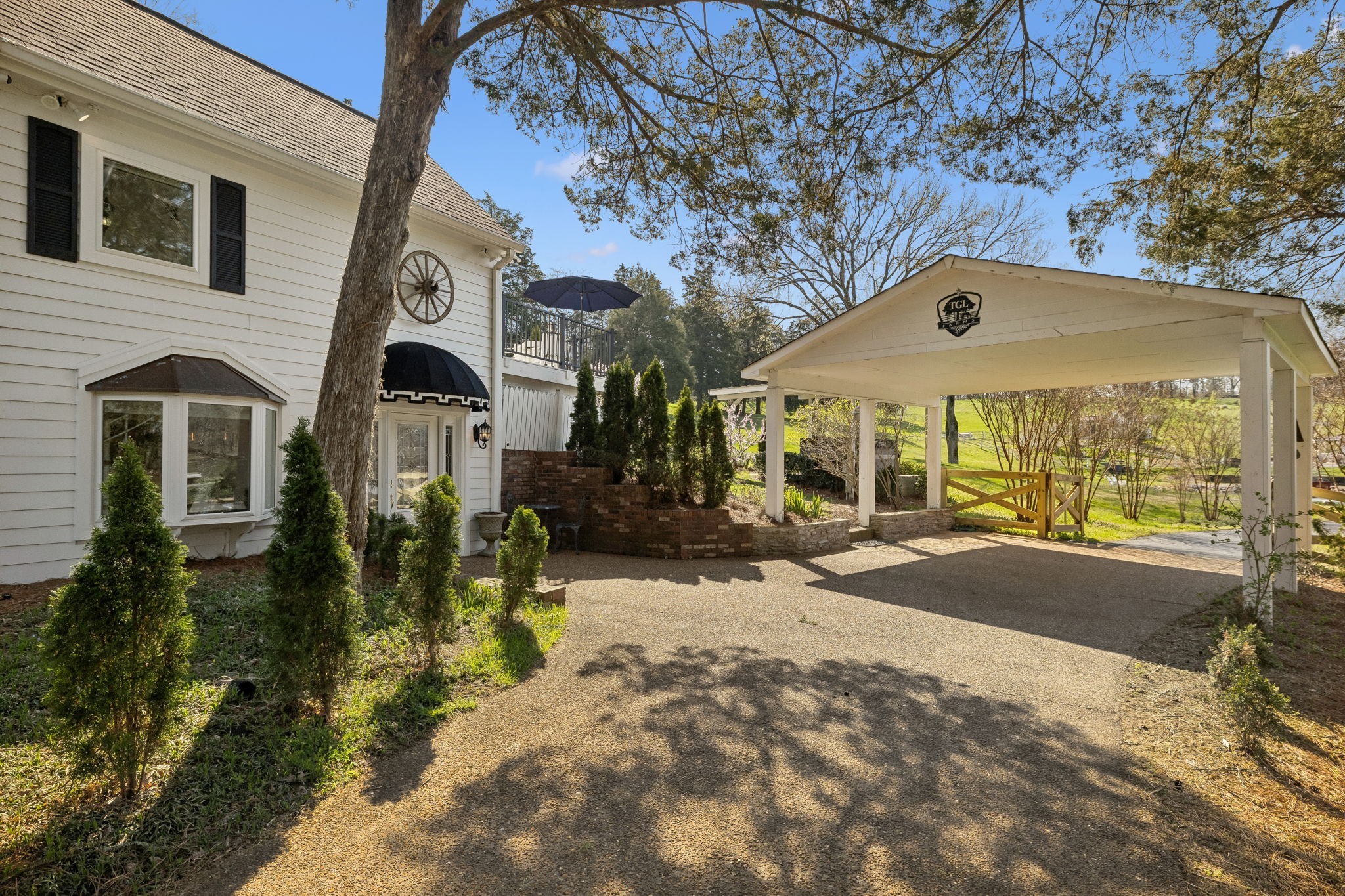 2455 Long Hollow Pike Hendersonville TN 37075