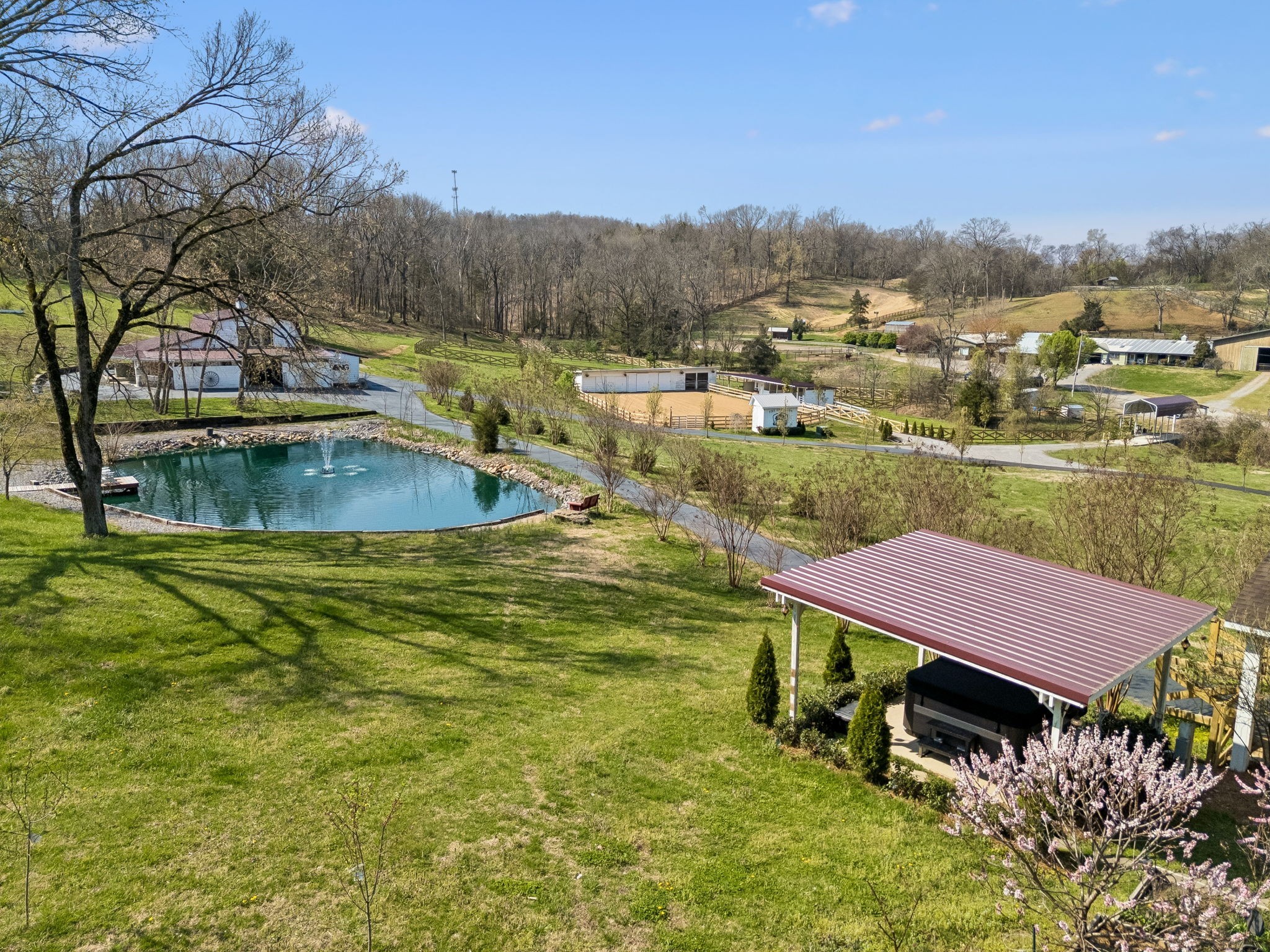 2455 Long Hollow Pike Hendersonville TN 37075