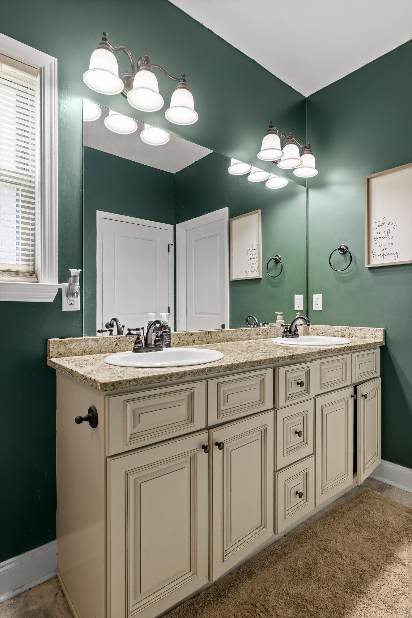 144 Franklin Circle Fort Oglethorpe GA 30742