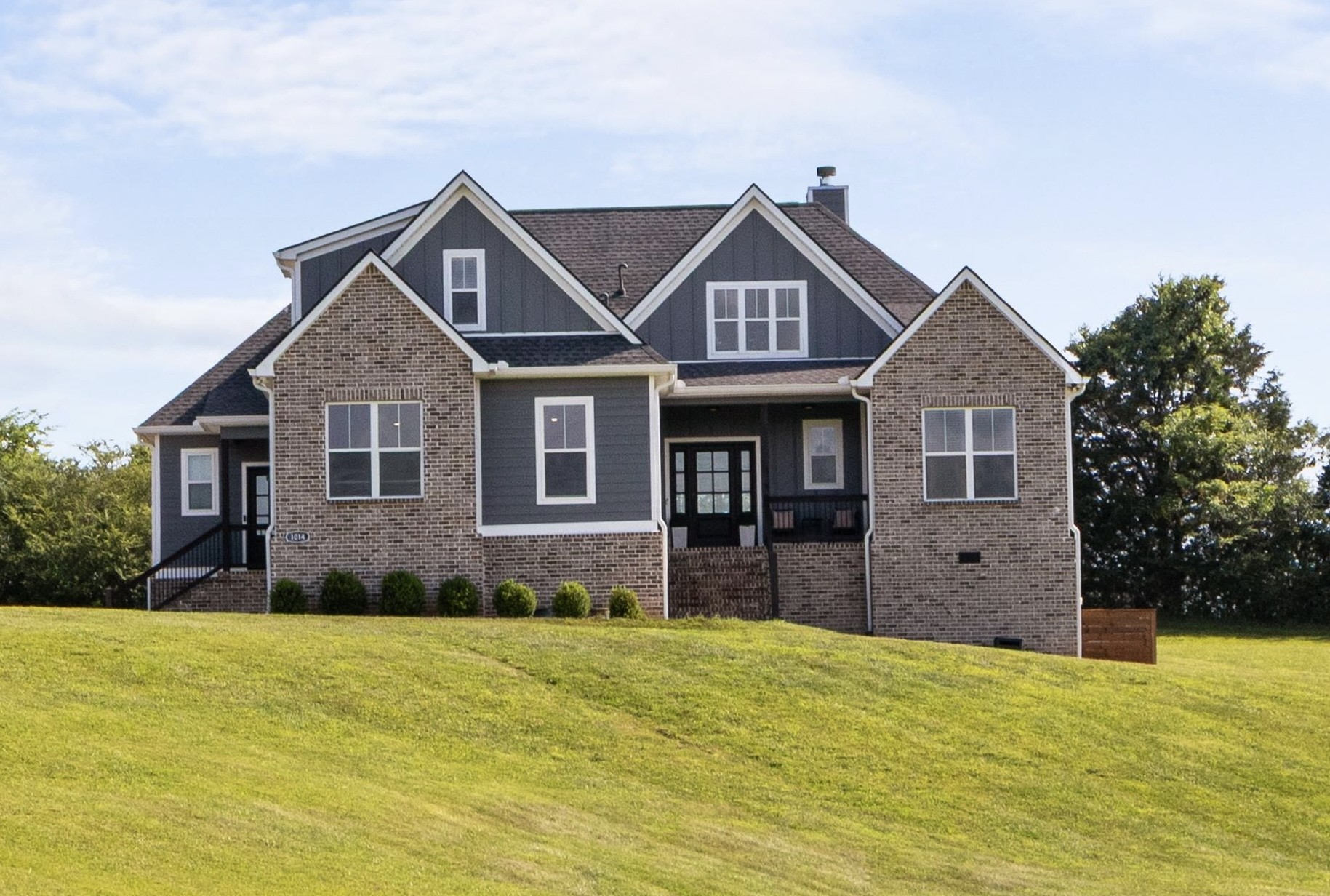 1014 Douglas Court Dickson TN 37055