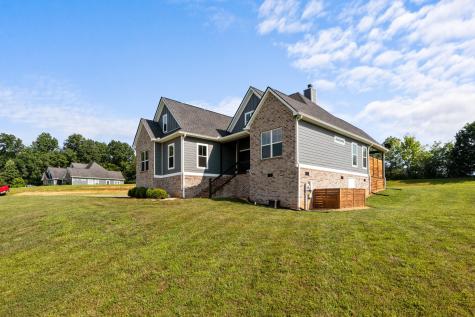 1014 Douglas Court Dickson TN 37055