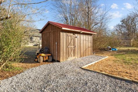 141 School Road Vanleer TN 37181